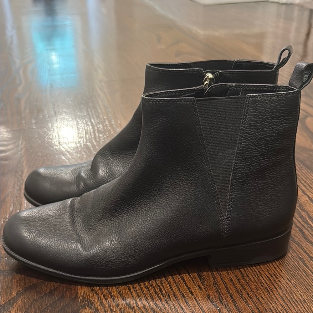 Bandolino Black Ankle Booties with Side Zipper
